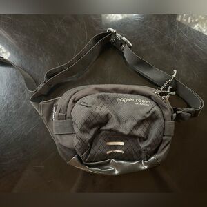 Eagle Creek Black Belt Bag